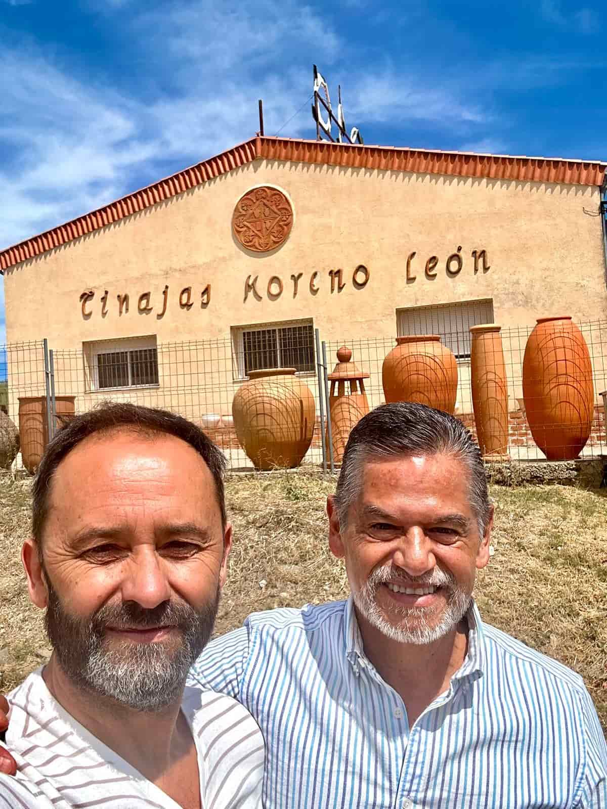 CEO de Tinajas Moreno León y Luis Ángel Prado García